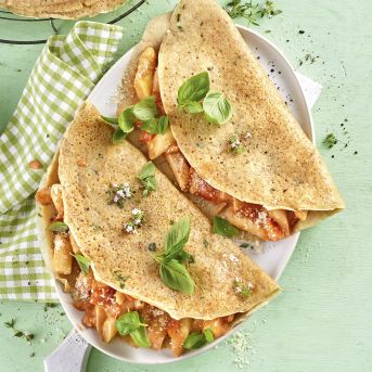 3 23 Dinkelcrepes Mit Spargel Paprika Ragout 1600x1600px 2d4057a5