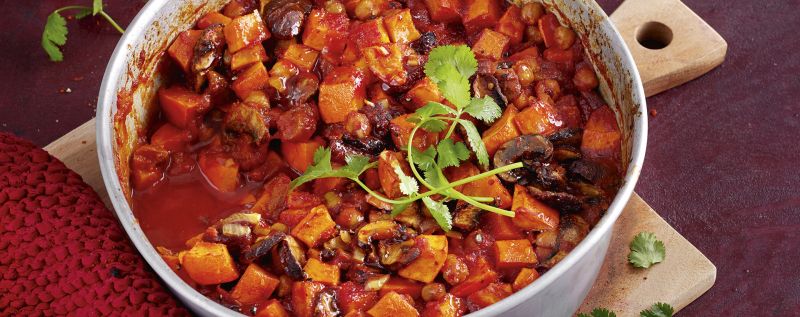 6 23 Kuerbis Pilz Tajine Mit Couscous 1920x760px 3bb4a581