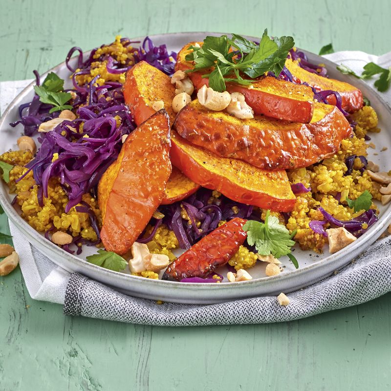 1 23 Ofenkuerbis Auf Rotkohl Orangen Quinoa 1600x1600px 6bc54693