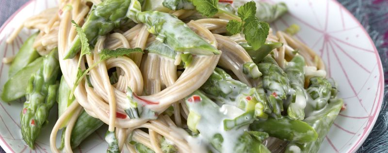 3 15 Spargel Kokos Pasta 1920x760px 7f8f7d6c