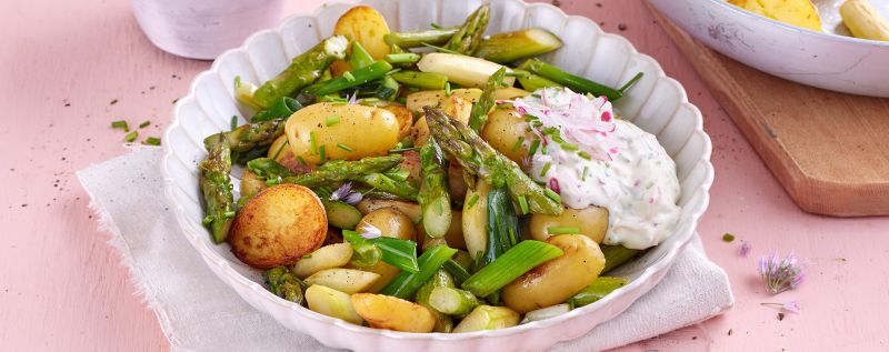 3 24 Spargel Kartoffel Pfanne 1920x760px D8f08e54