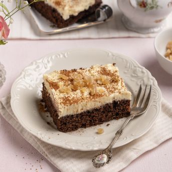 1 25 Ginger Teacake Mit Cream Cheese Frosting 1600x1600px 63865d69