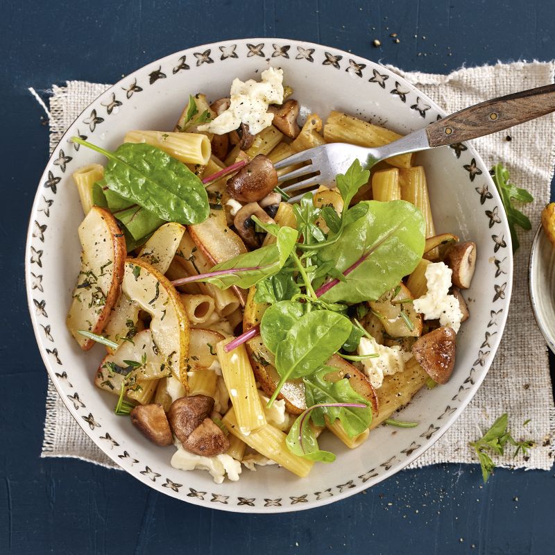 5 22 Nudelpfanne Mit Pilzen Und Birnen 1600x1600px Ca4fd55a