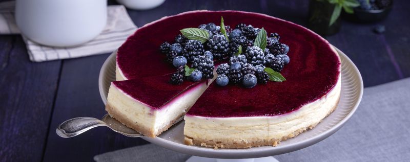 5 24 New York Cheesecake Mit Brombeerspiegel 1920x760px 81dba04a