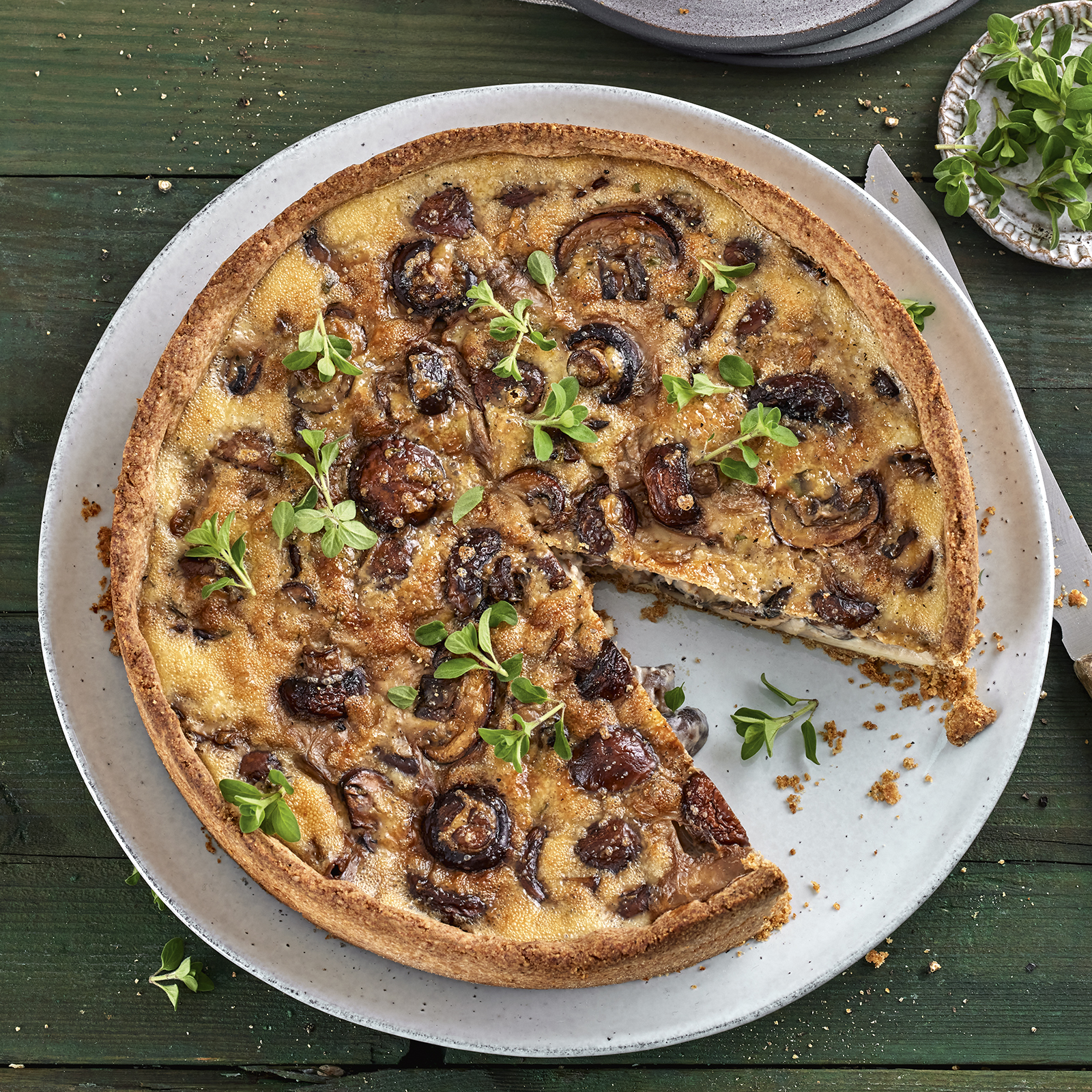 6 10 Wuerzige Champignon Tarte 1600x1600px