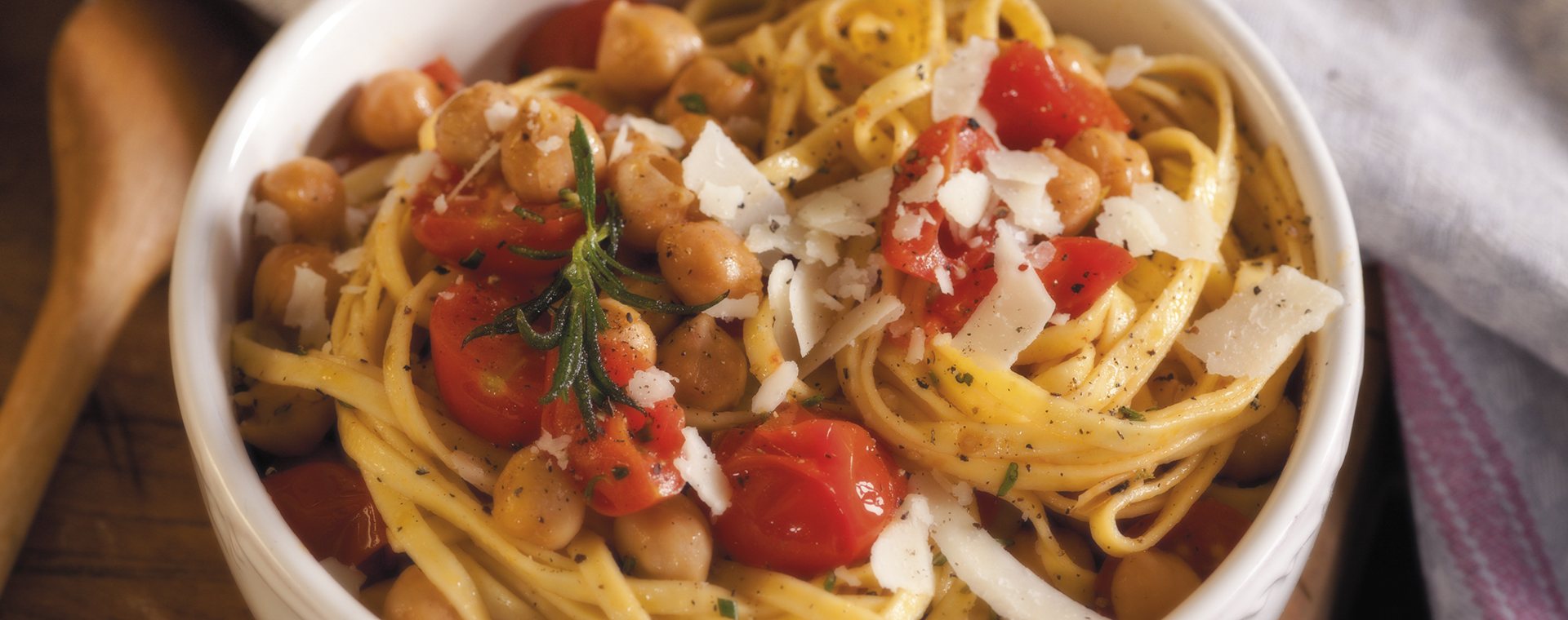 4 12 Fettuccine Mit Kichererbsen 1920x760px