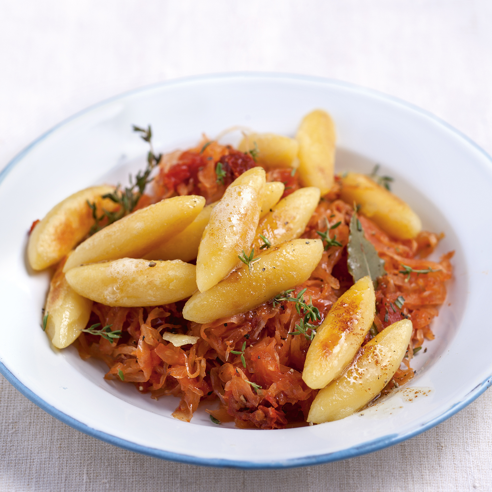 6 13 Mediterranes Sauerkraut Mit Schupfnudeln 1600x1600px