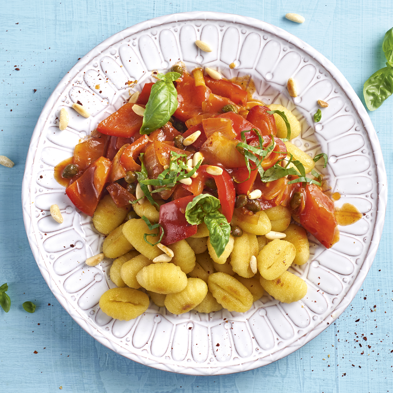 4 18 Gnocchi Mit Paprika Kapern Sugo 1600x1600px