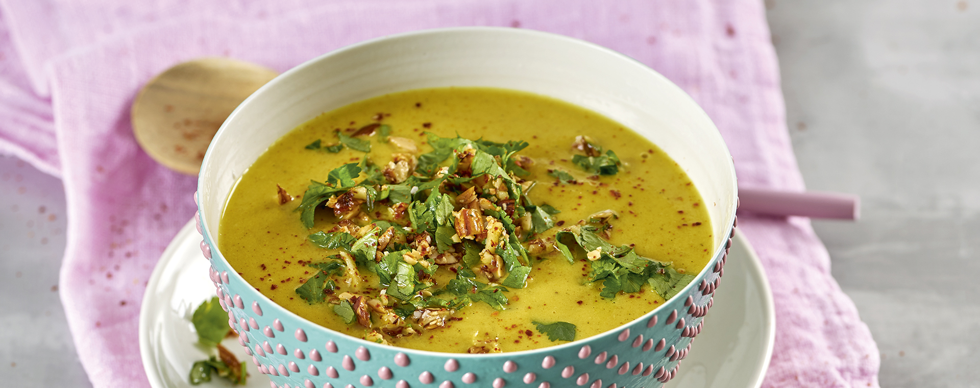 2 19 Kohlrabi Kokos Suppe Mit Roten Linsen 1920x760px