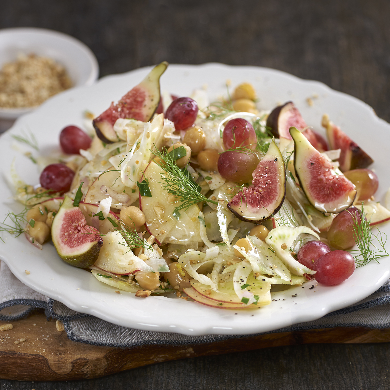 5 19 Fenchel Apfel Salat Mit Trauben 1600x1600px