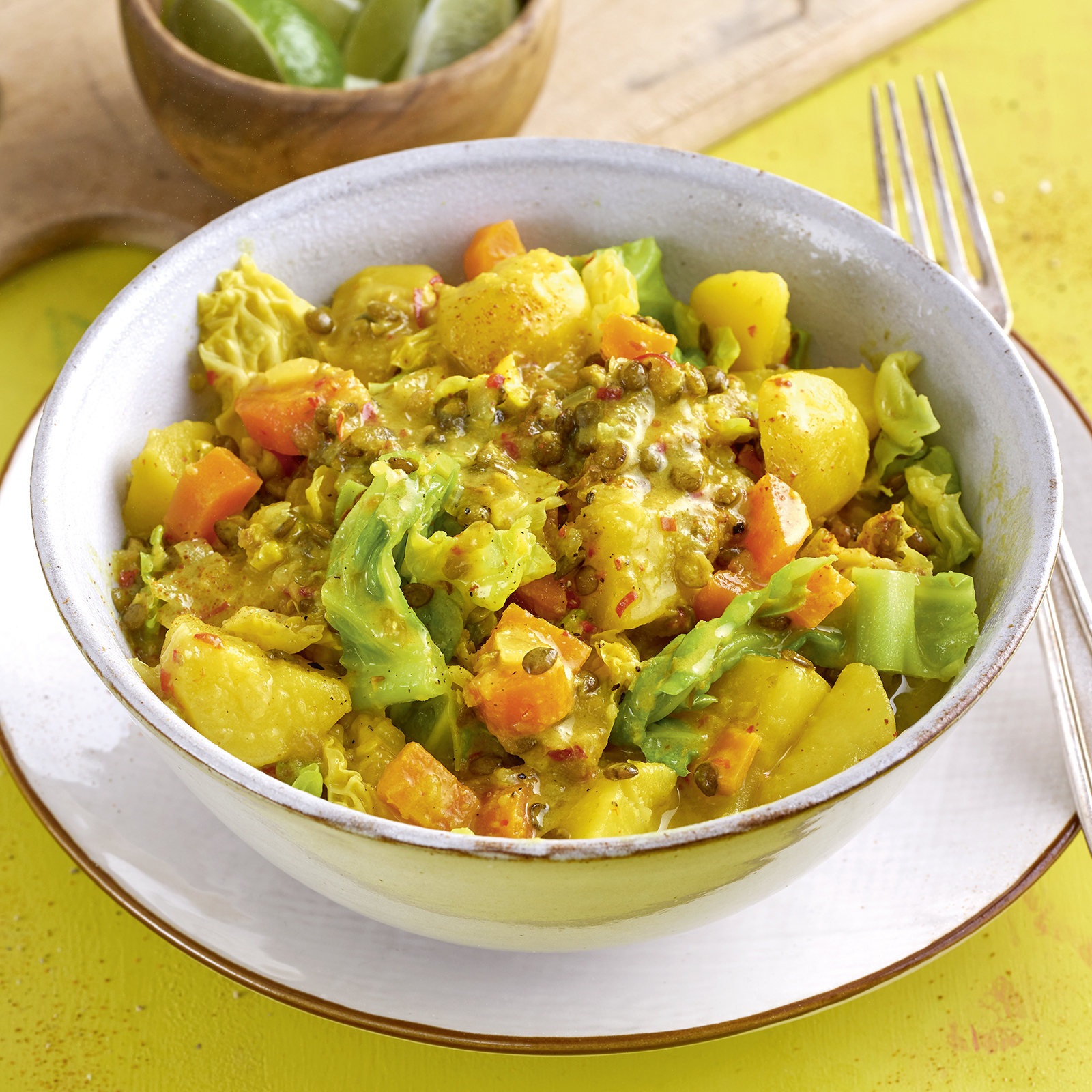 5 19 Herbstliches Linsen Gemuese Kokos Curry 1600x1600px