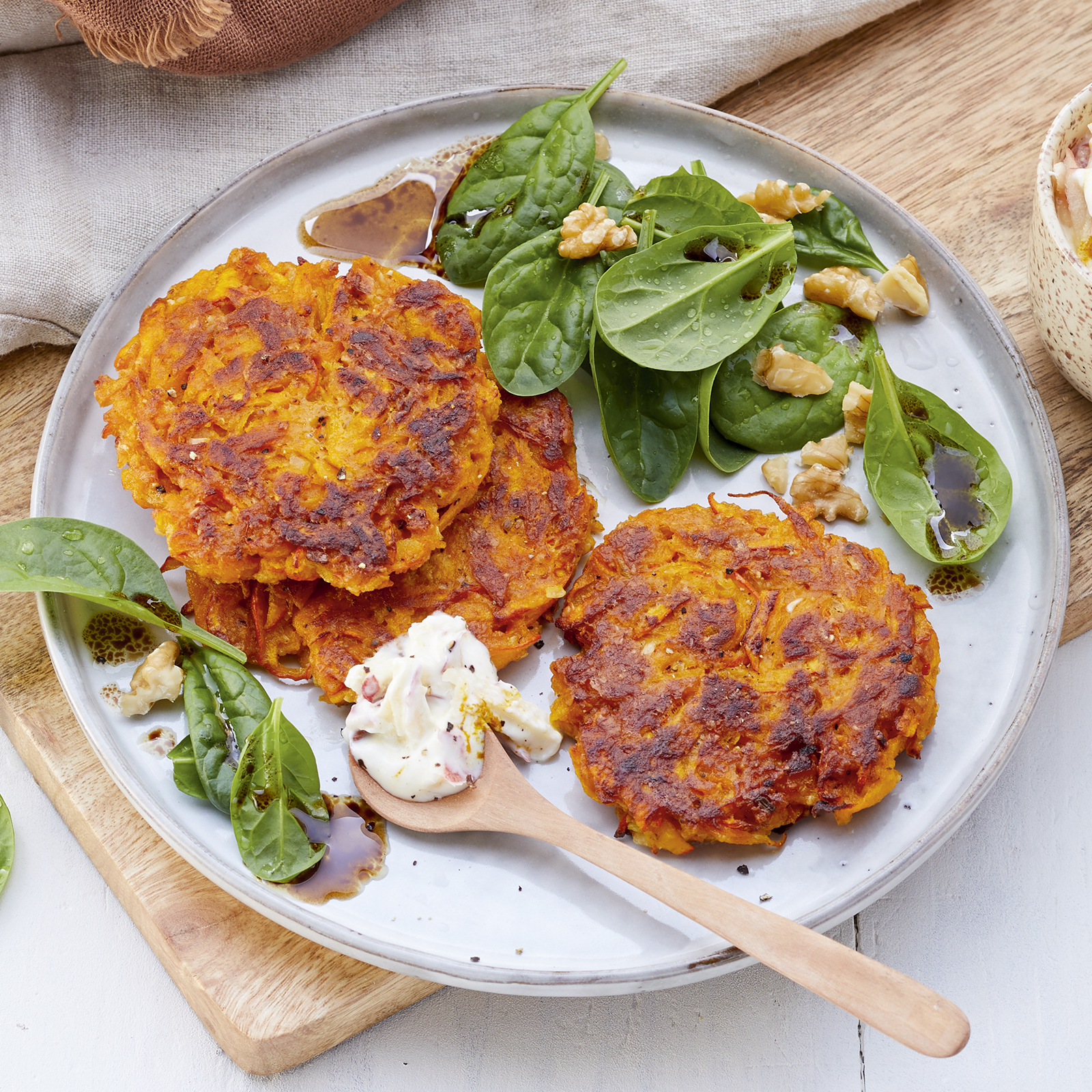 5 19 Kuerbis Roesti Mit Apfel Curry Dip 1600x1600px