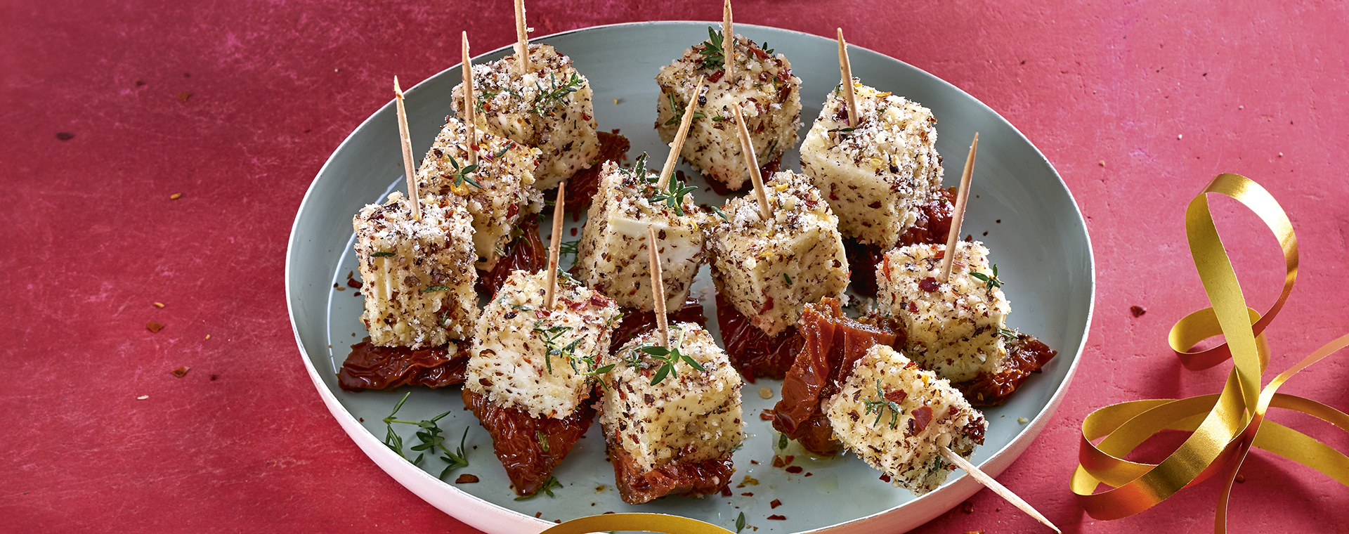 6 19 Fetaspiesse In Honig Chili Nuss Kruste 1920x760px