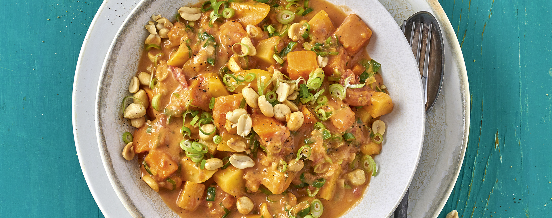 1 20 Erdnuss Kartoffel Gulasch 1920x760px