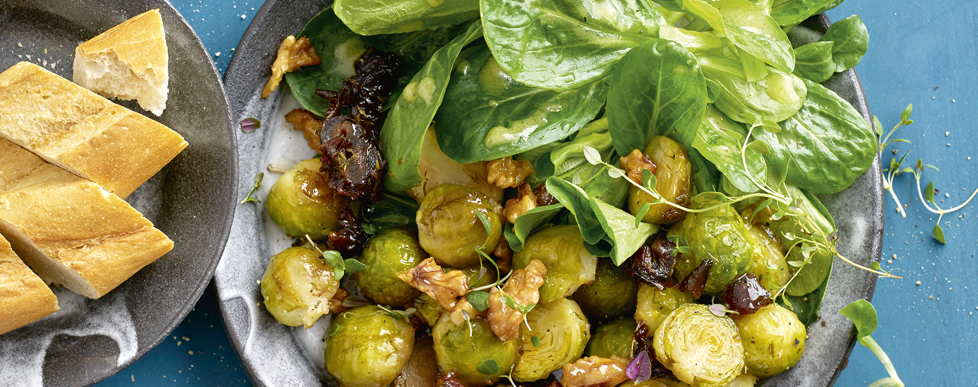 1 20 Geroesteter Rosenkohl Mit Datteln Und Walnuessen 1920x760px