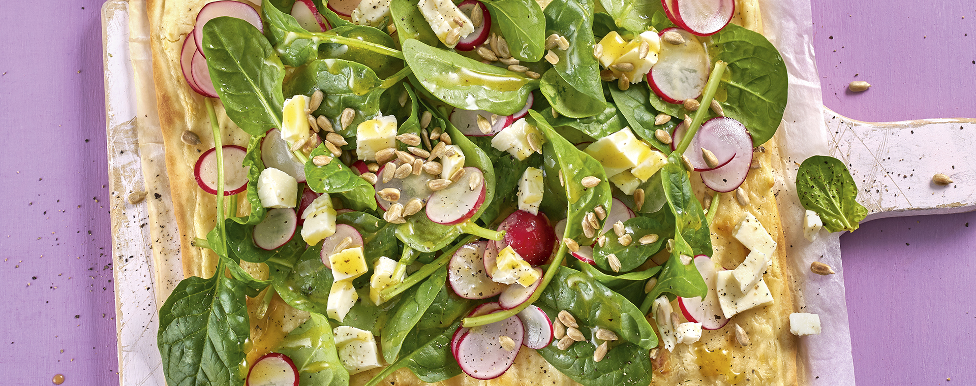 3 20 Flammkuchen Mit Knoblauchcreme 1920x760px