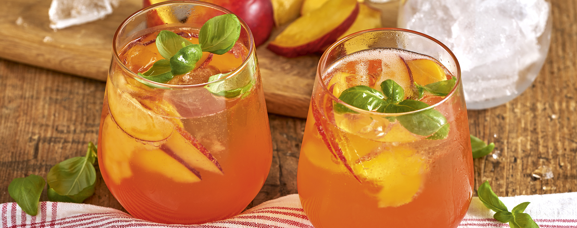 4 20 Aperol Spritz 1920x760px