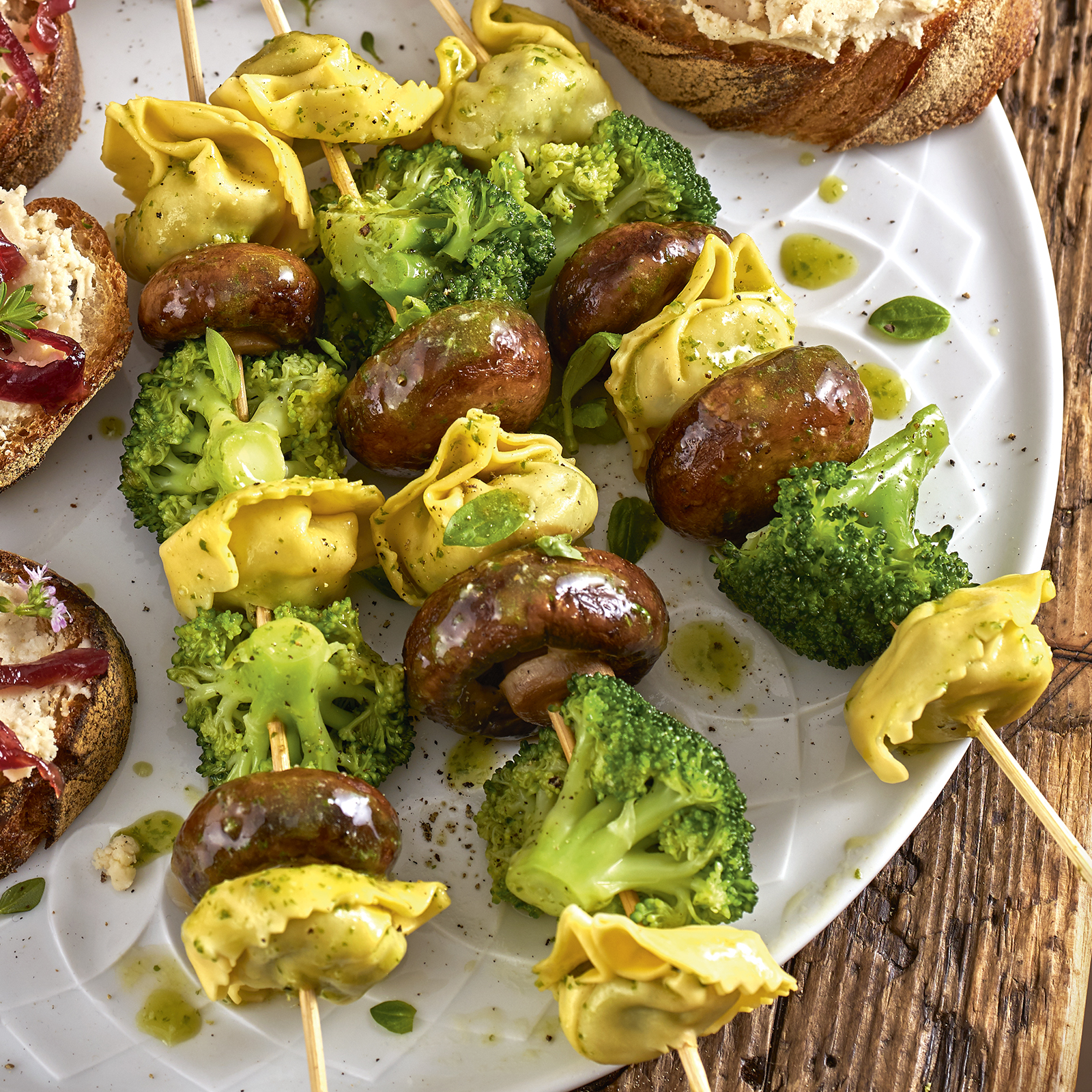 4 20 Tortellini Brokkoli Pilz Spiesse 1600x1600px