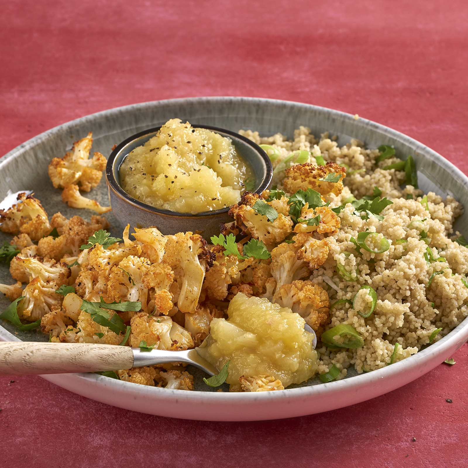 5 20 Geroesteter Blumenkohl Mit Birnen Ingwer Chutney 1600x1600px