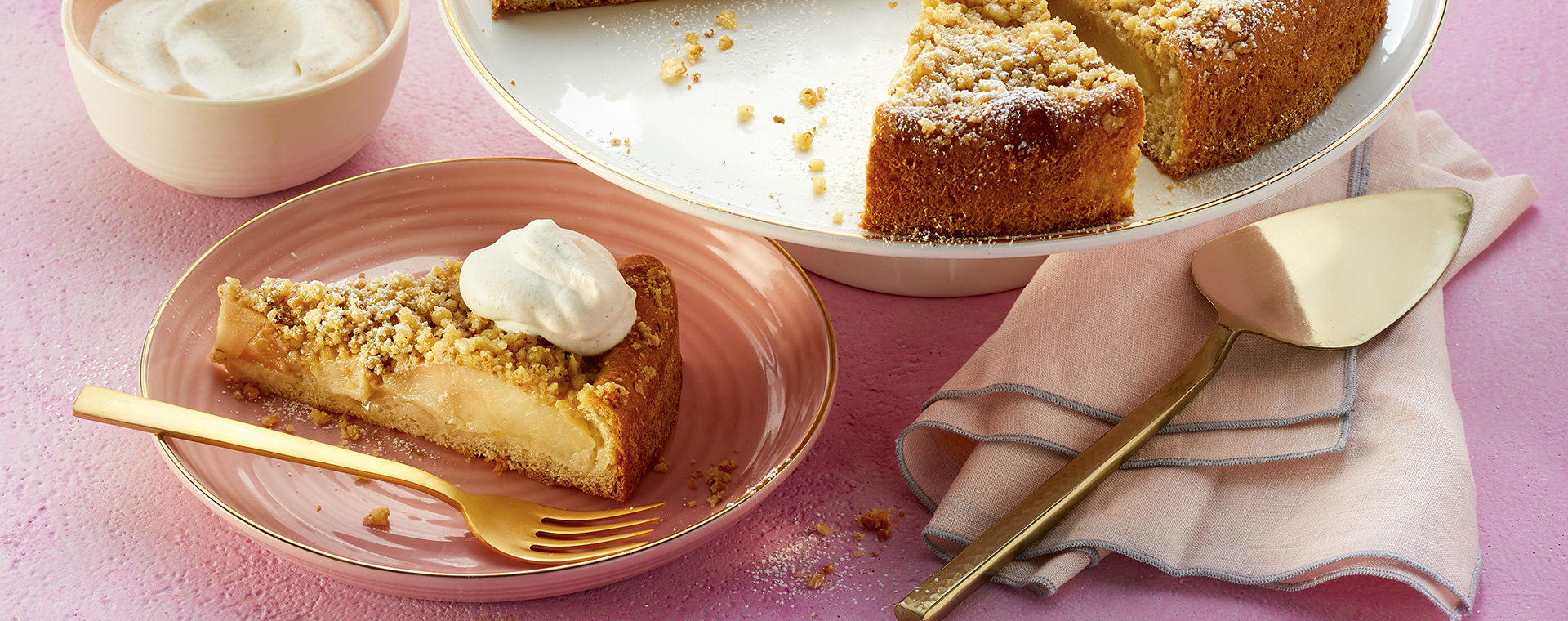 1 21 Birnenkuchen Mit Haselnuss Streuseln 1920x760px