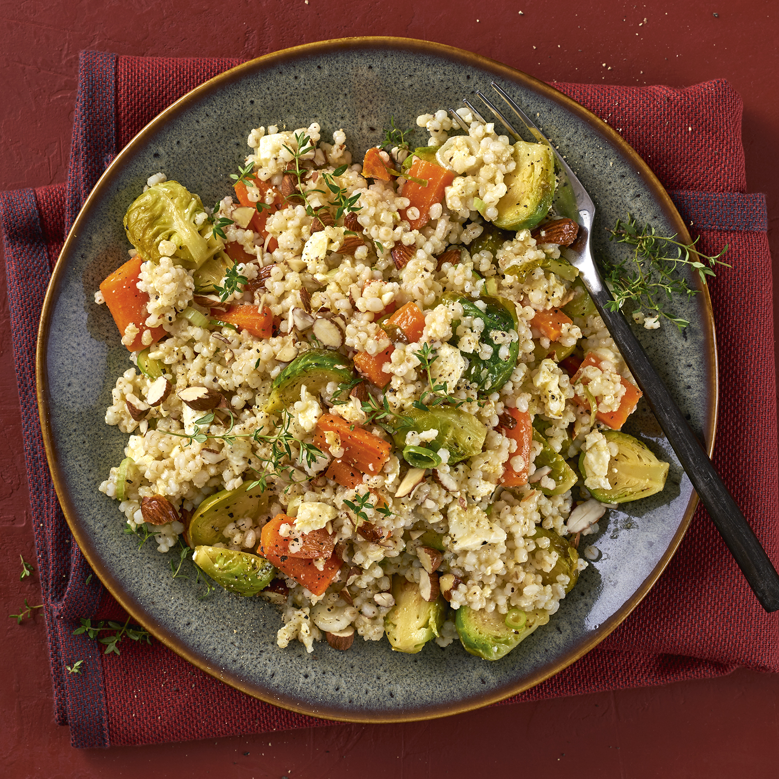 1 21 Lauwarmer%20Graupen Gemuese Salat Mit Feta 1600x1600px