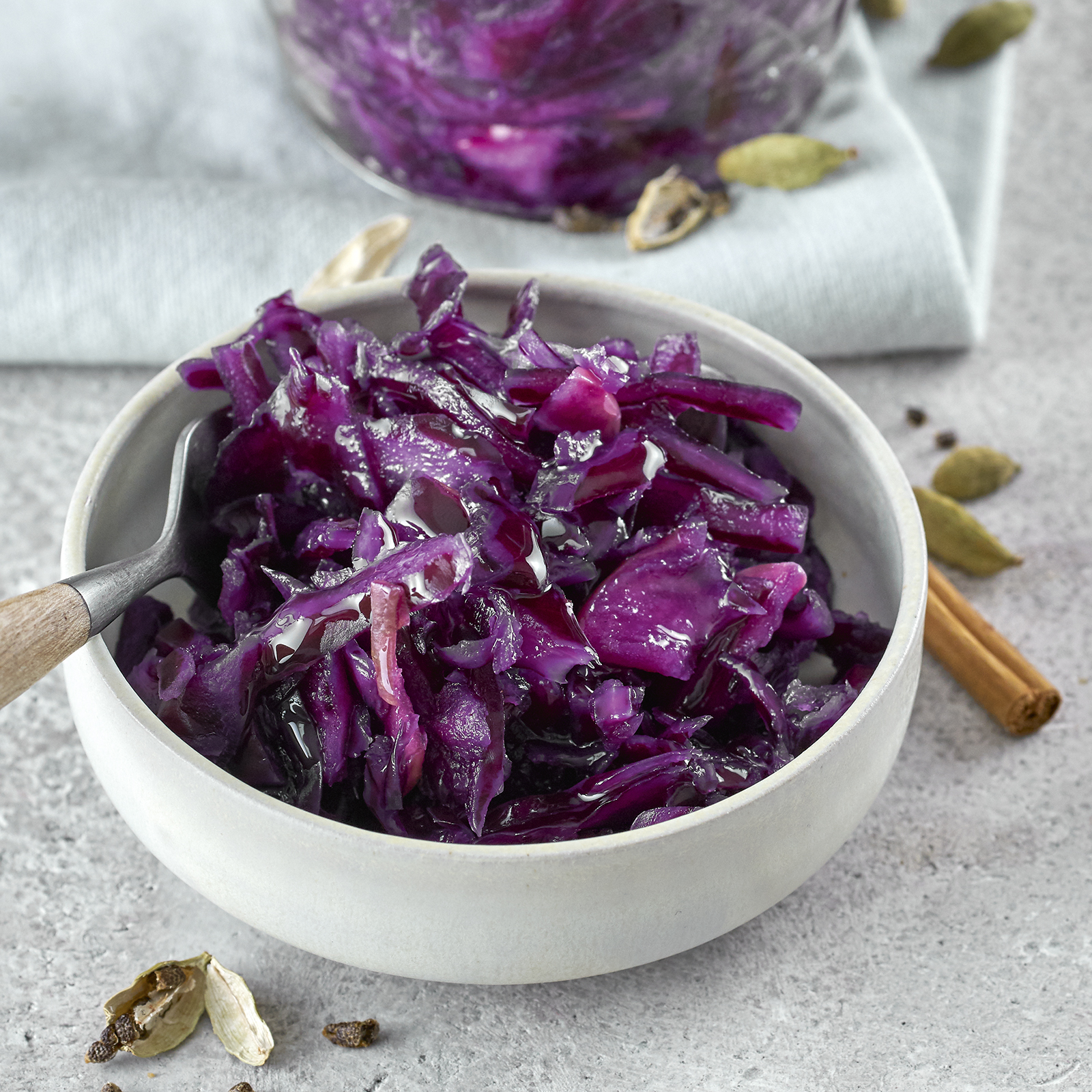 1 21 Rotkohl Sauerkraut Mit Aepfeln Kardamom Und Zimt 1600x1600px