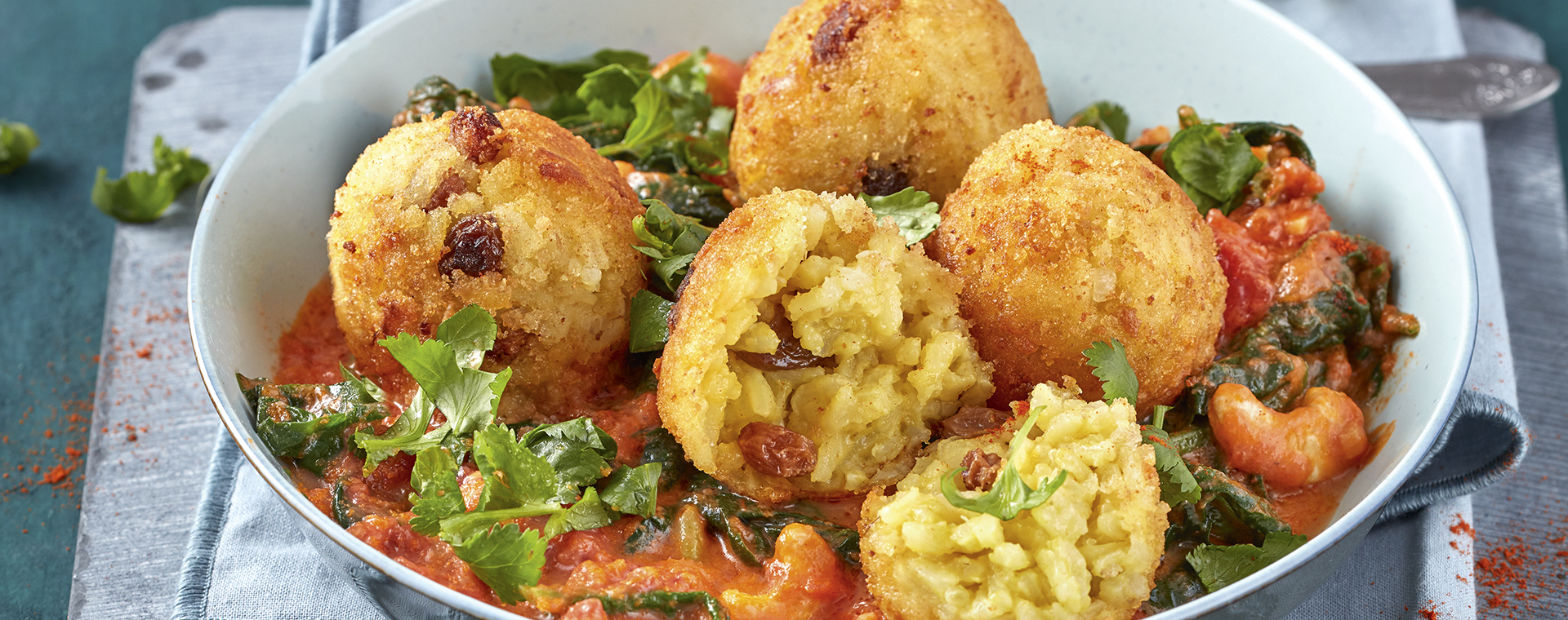 2 21 Reisbaellchen Mit Safran Auf Spinat 1920x760px