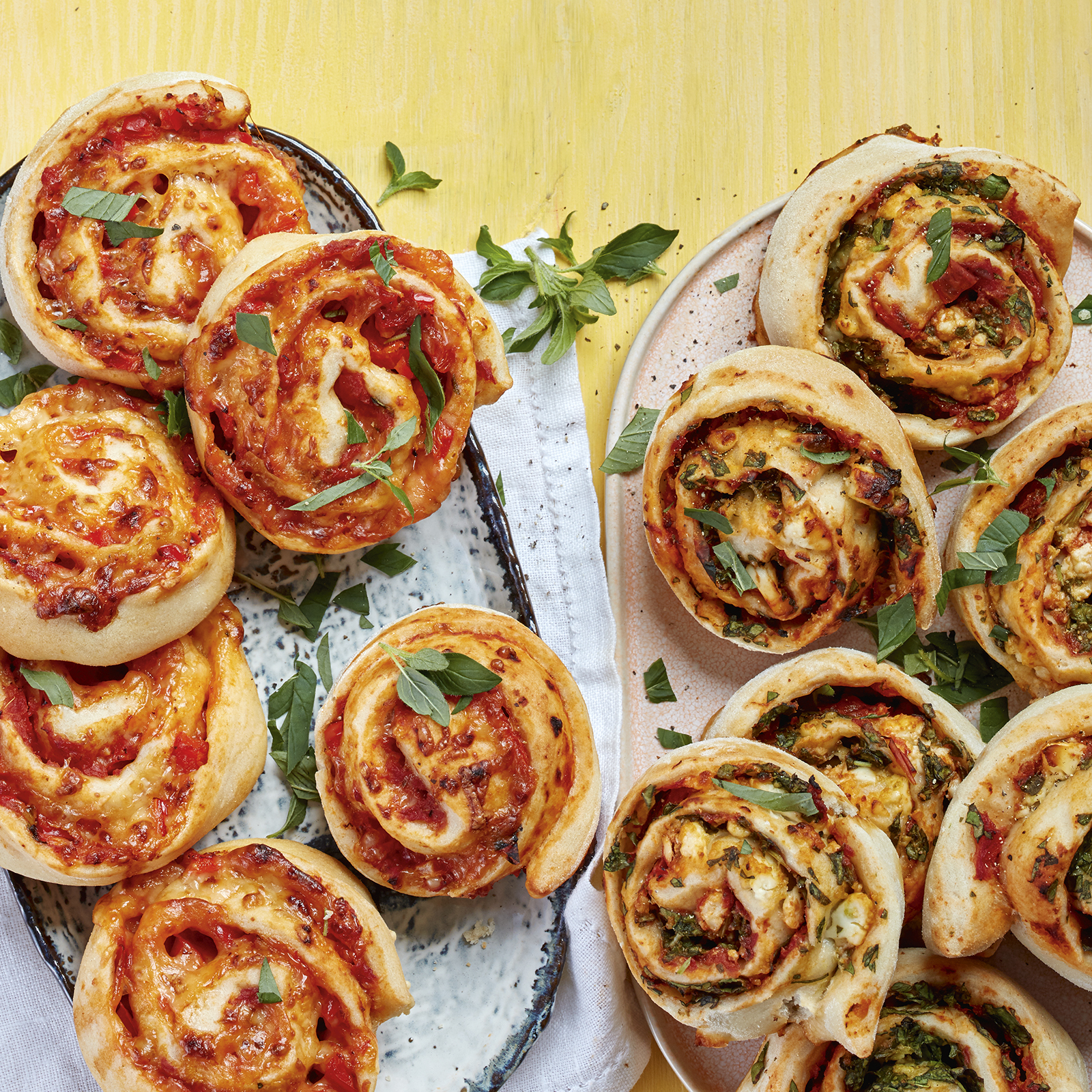 3 21 Paprika Und Spinat Pizzaschnecken 1600x1600px