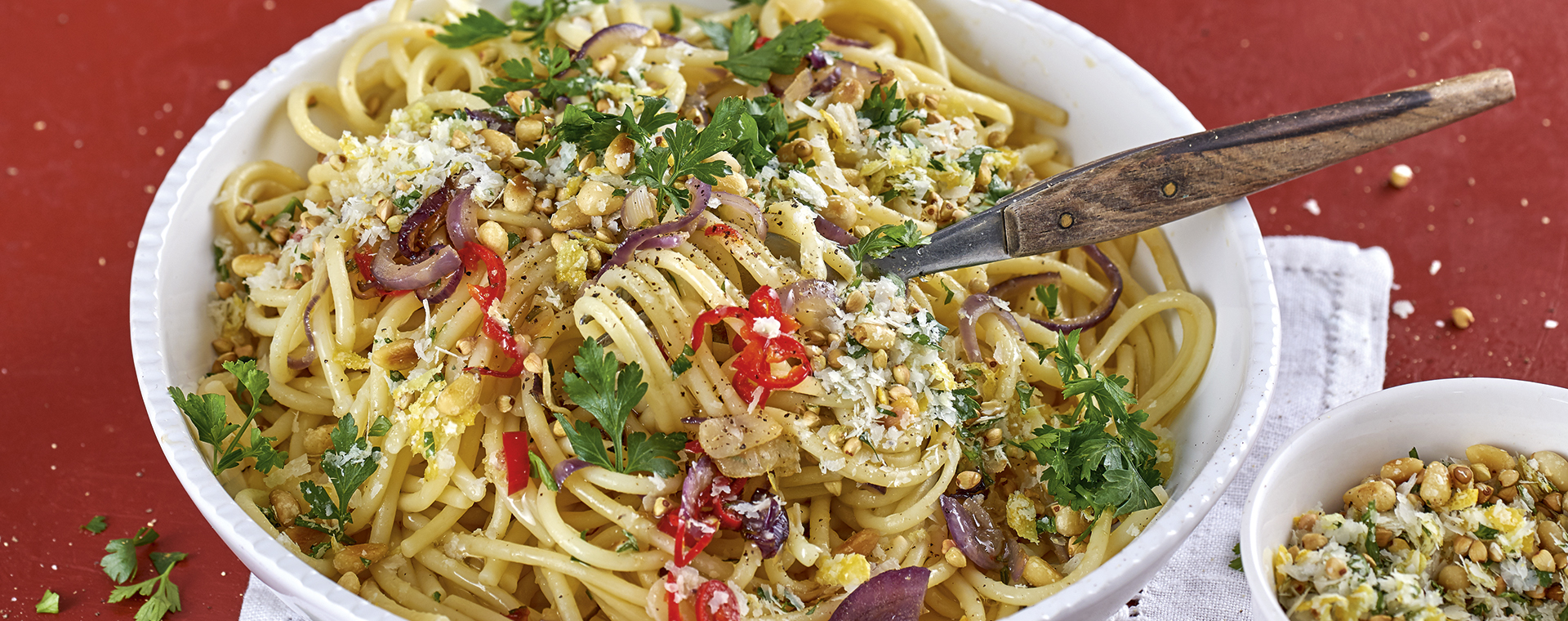 4 21 Spaghetti Aglio E Olio Mit Knuspertopping 1920x760px