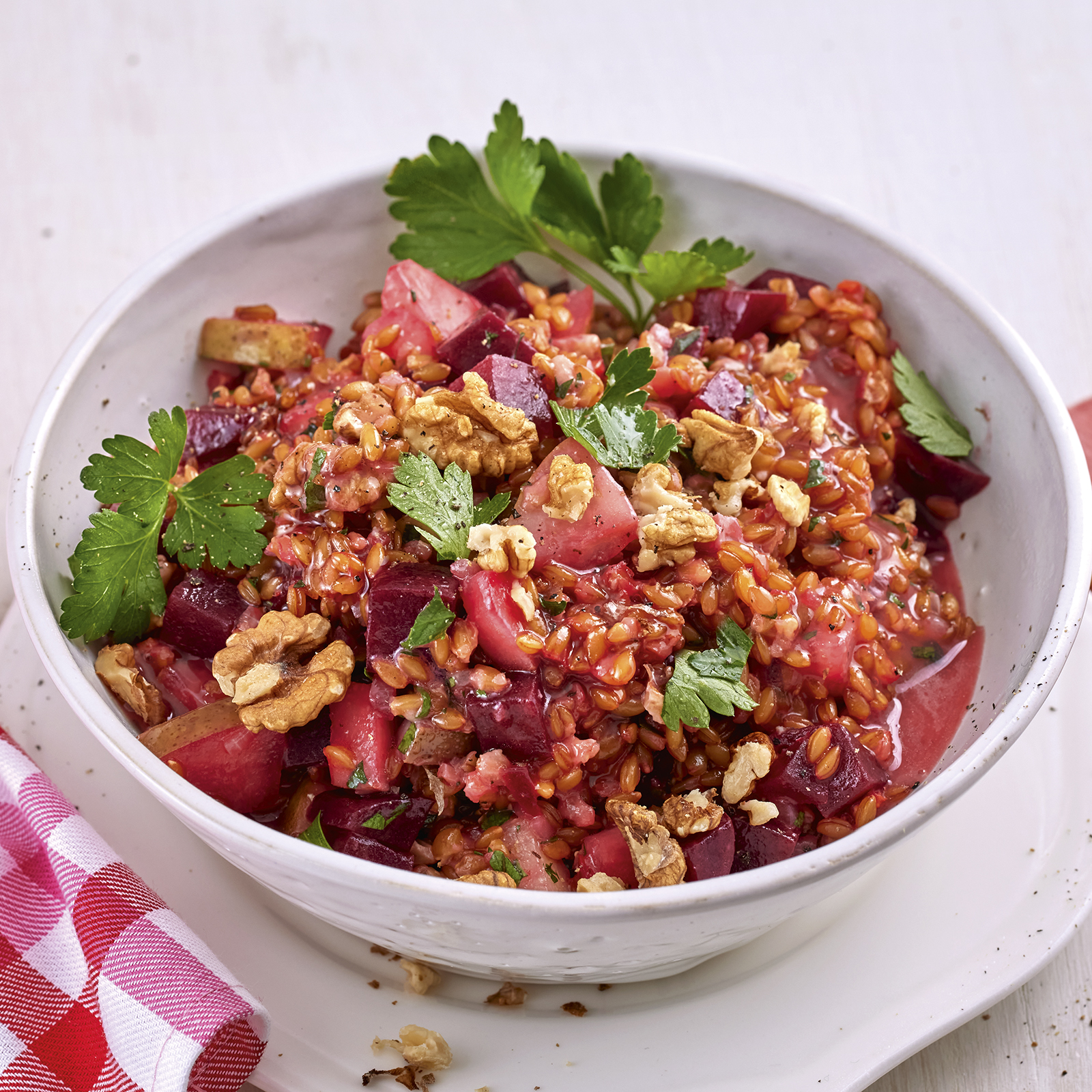 5 21 Einkornrisotto Mit Roter Bete Birnen Und Nuessen 1600x1600px