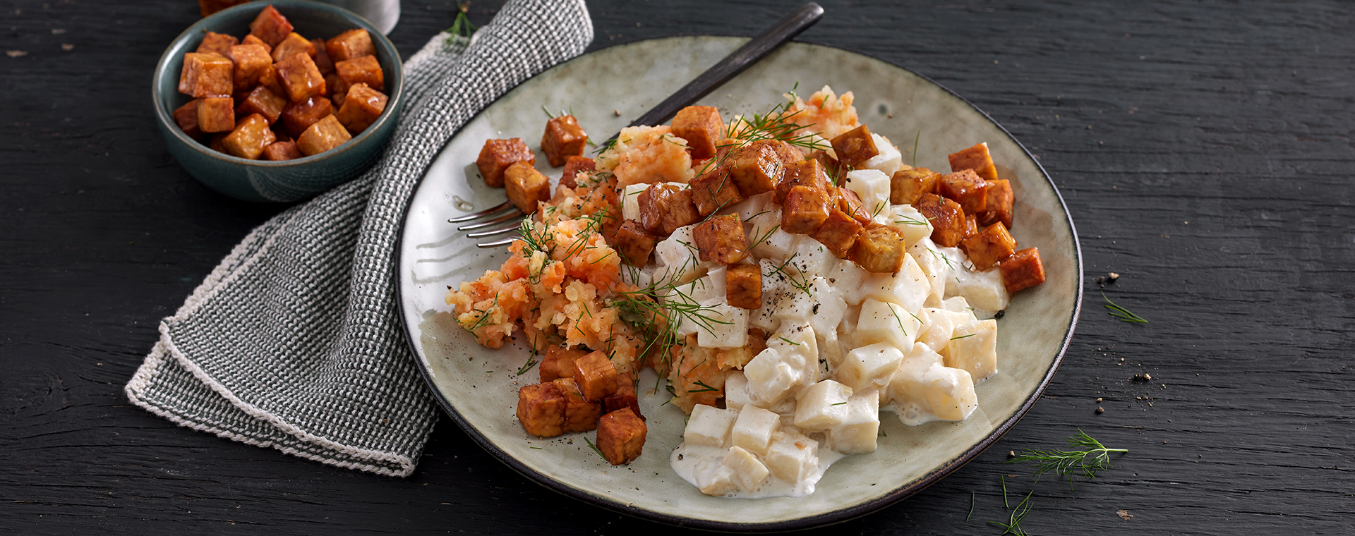 5 21 Selleriegemuese Mit Moehren Kartoffelpueree Tempeh 1920x760px