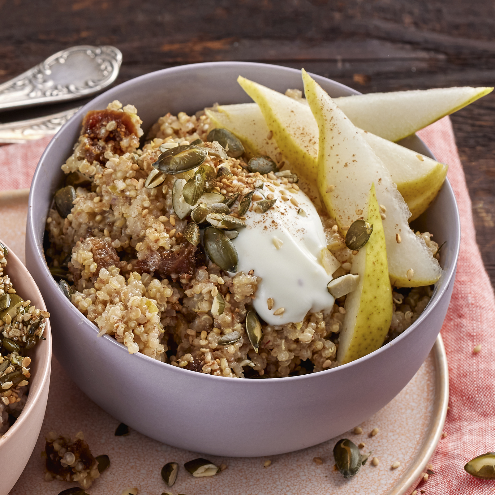 6 21 Quinoa Porridge 1600x1600px