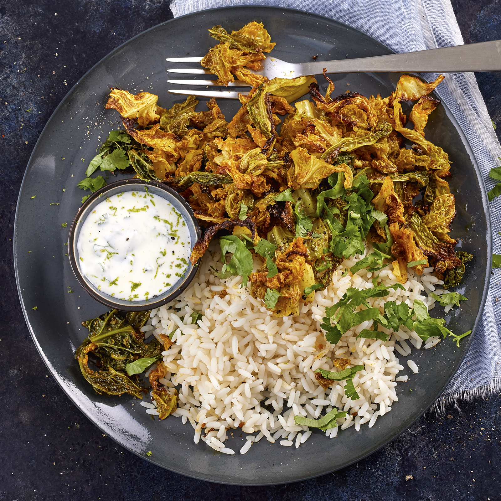 1 22 Gewuerzwirsing Mit Reis Und Fetadip 1600x1600px