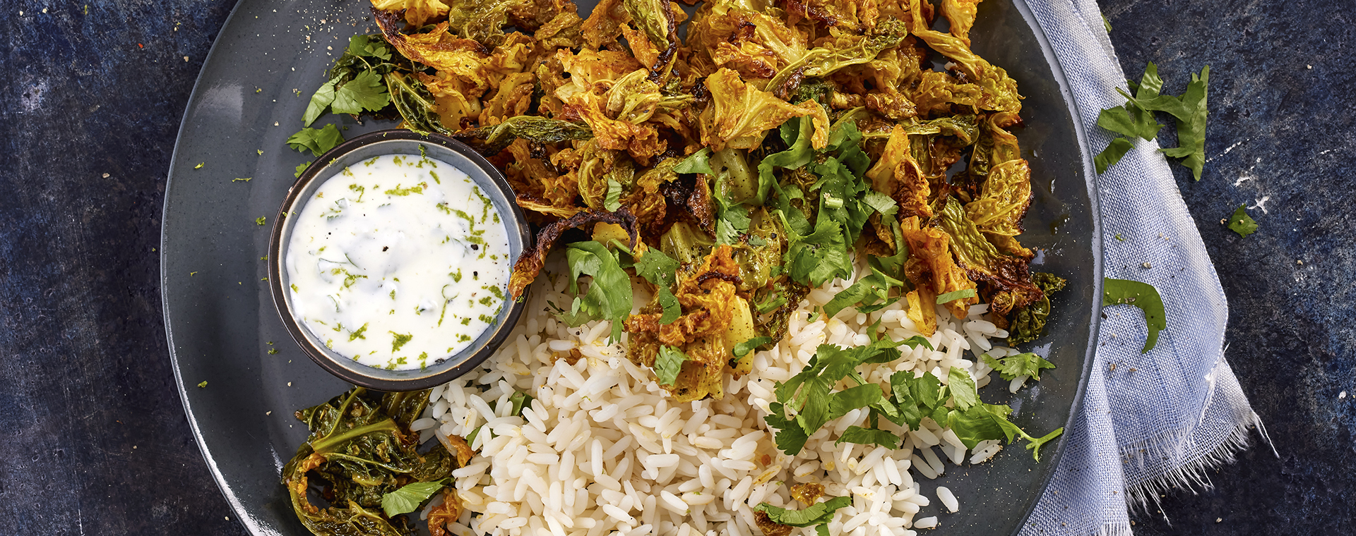 1 22 Gewuerzwirsing Mit Reis Und Fetadip 1920x760px