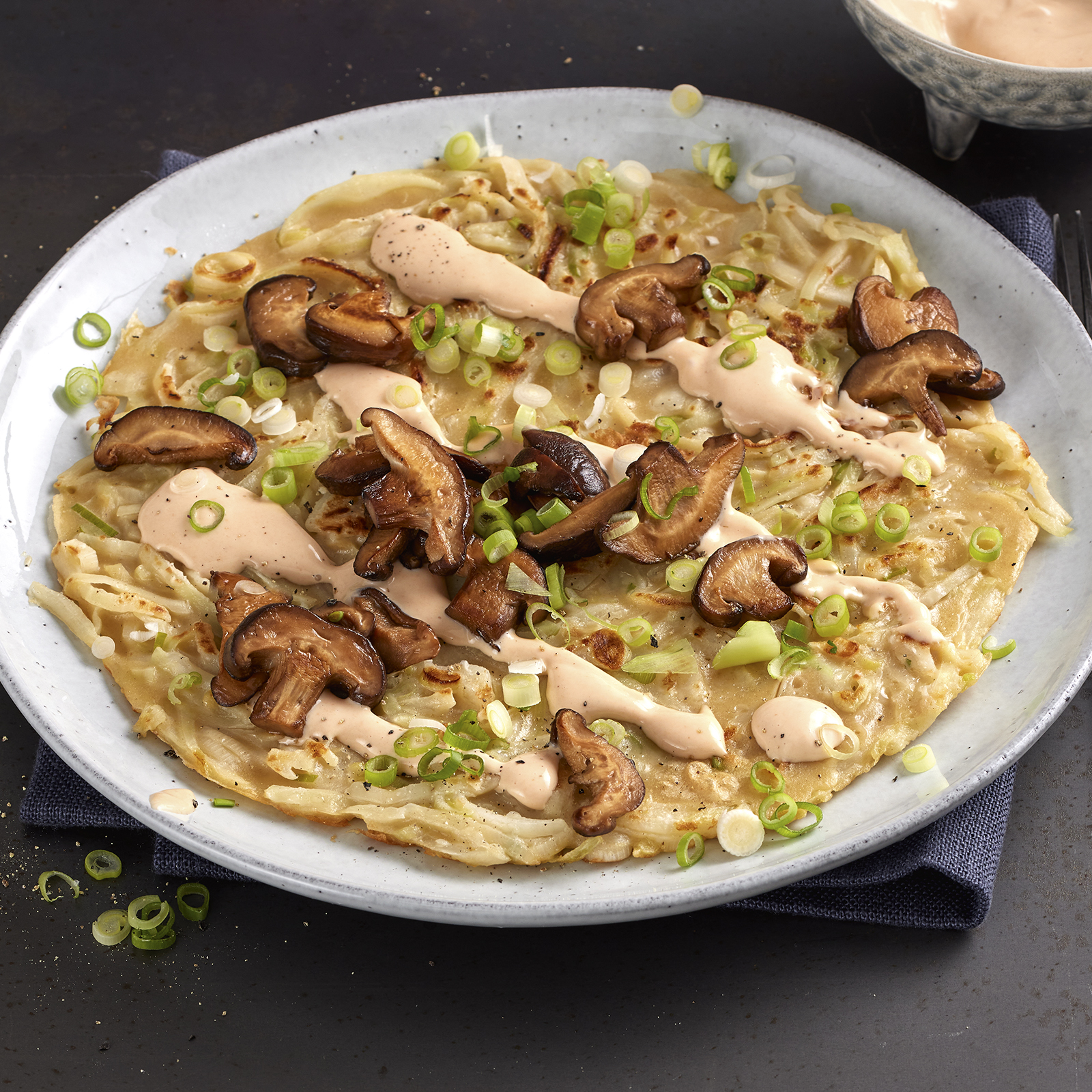 1 22 Japanische Krautpfannkuchen 1600x1600px