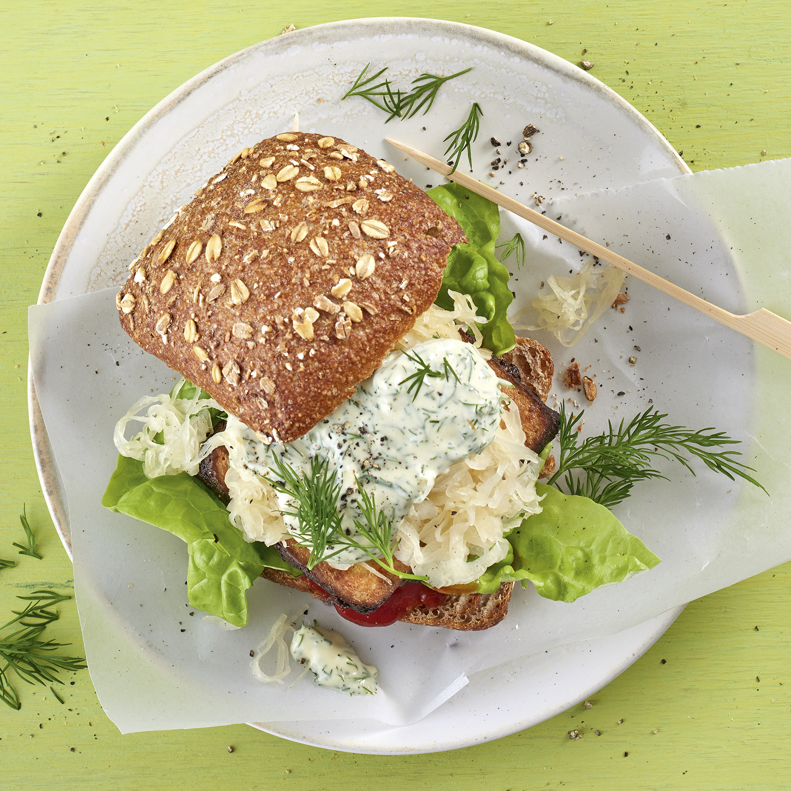 2 22 Sauerkraut Burger 1600x1600px