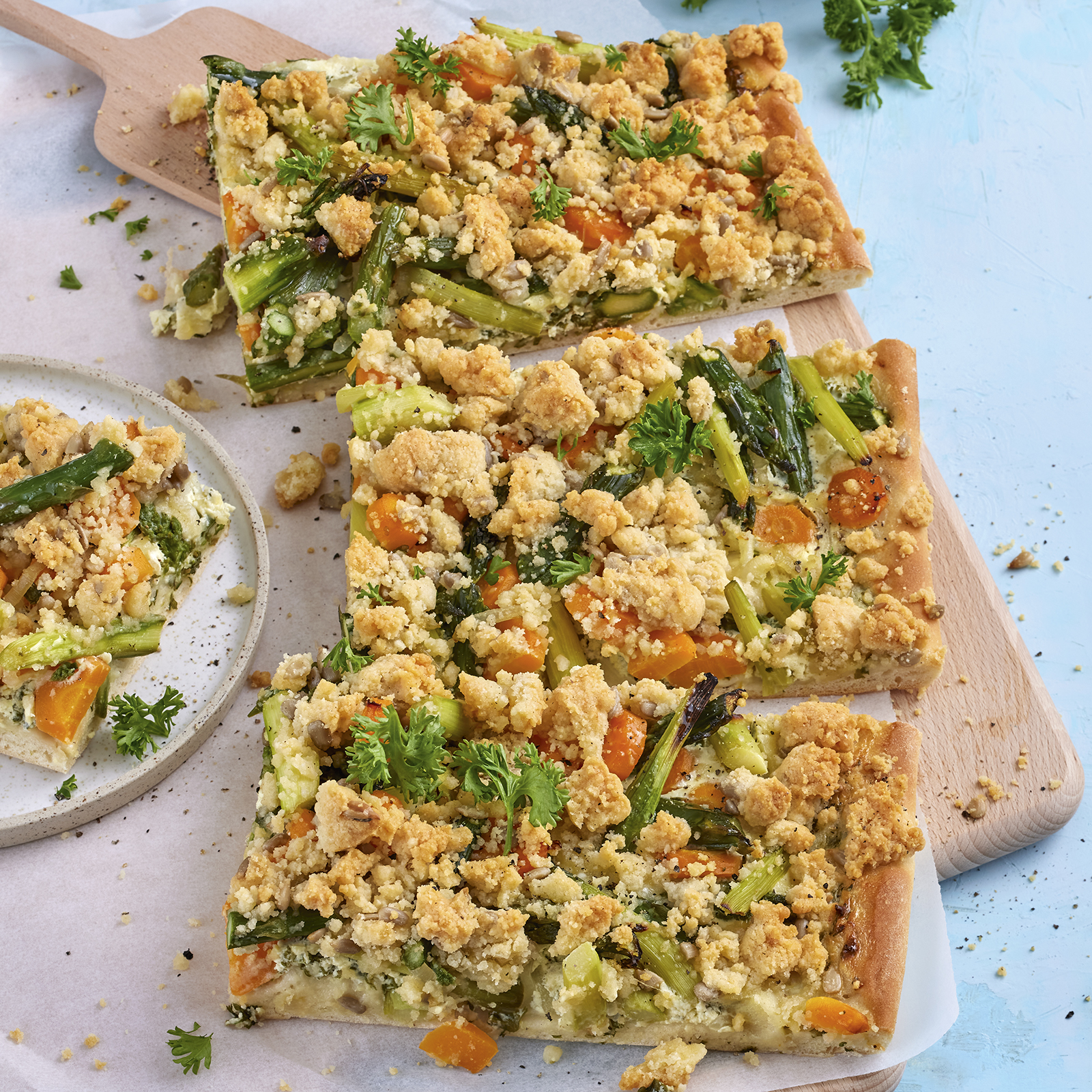 3 22 Spargel Streuselkuchen 1600x1600px