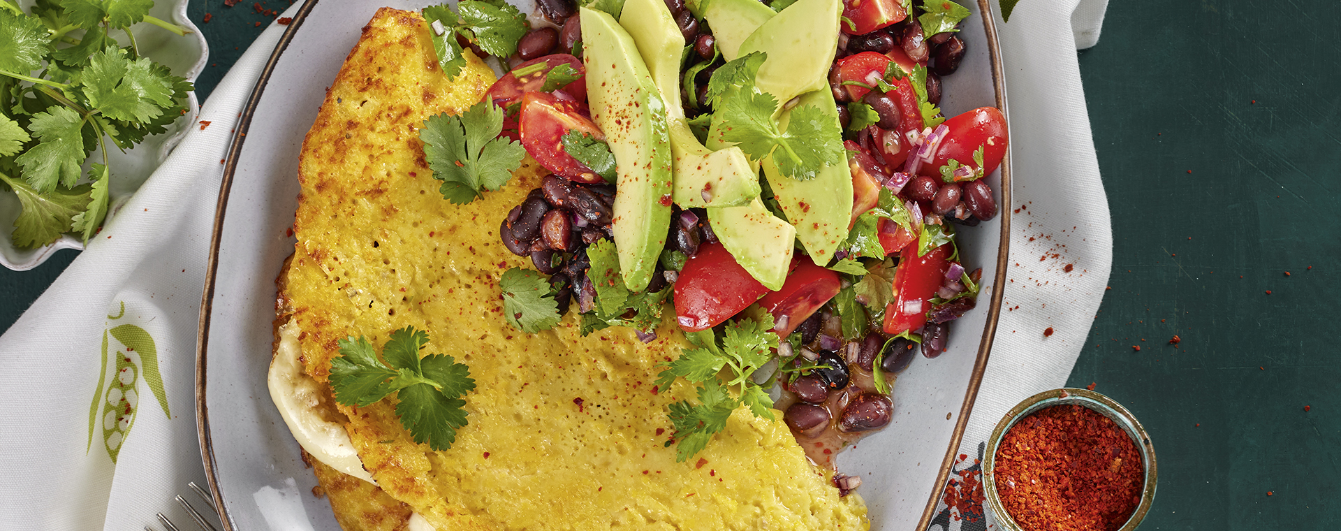 5 22 Maispfannkuchen Mit Avocado Bohnen Salat 1920x760px