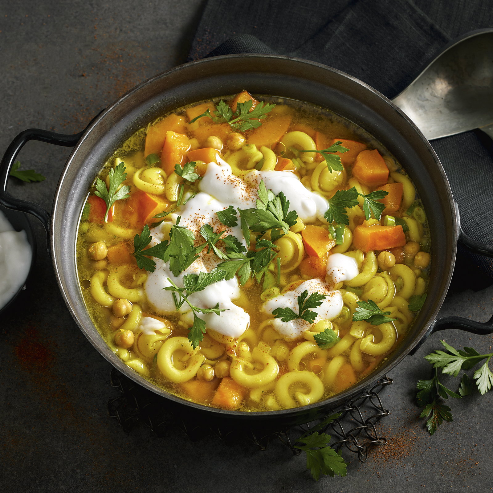 6 22 Kuerbis Pasta Suppe 1600x1600px
