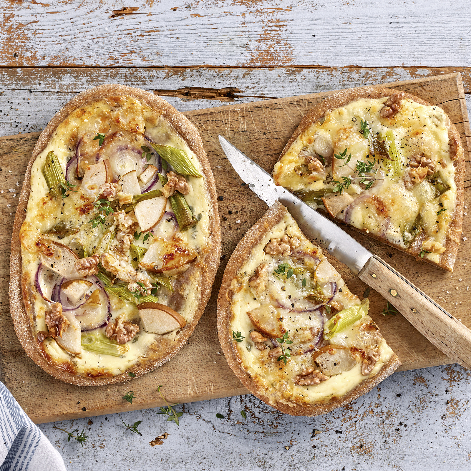 1 23 Dinnete Mit Birnen Und Walnuessen 1600x1600px