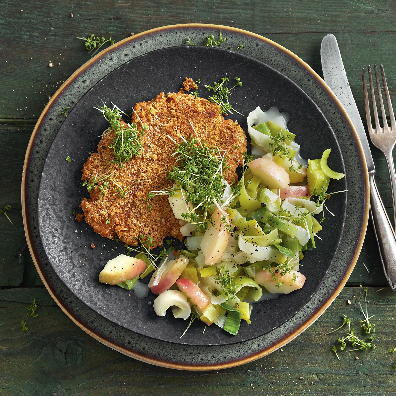 1 23 Haferflockenschnitzel Mit Lauchgemuese 1600x1600px
