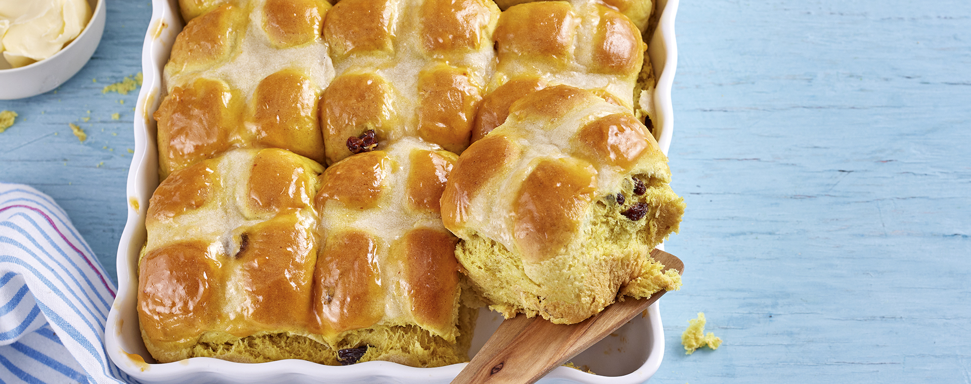 2 23 Hot Cross Buns 1920x760px