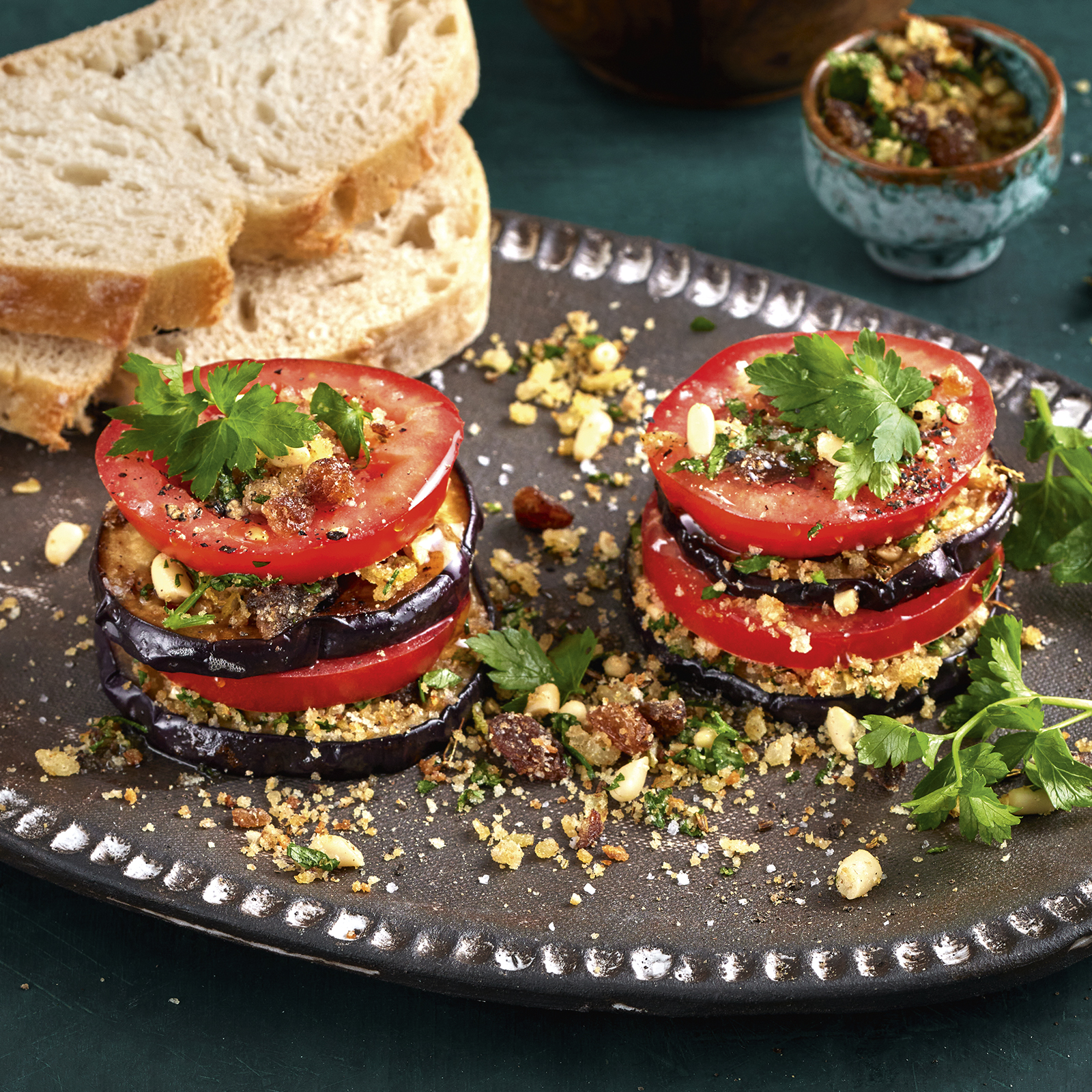 4 23 Auberginen Tuermchen Con Le Sarde 1600x1600px