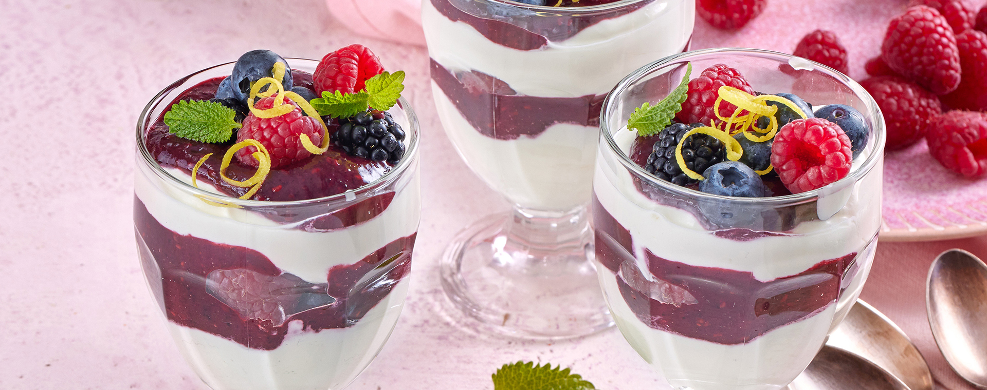 4 23 Limoncello Creme Mit Beeren 1920x760px