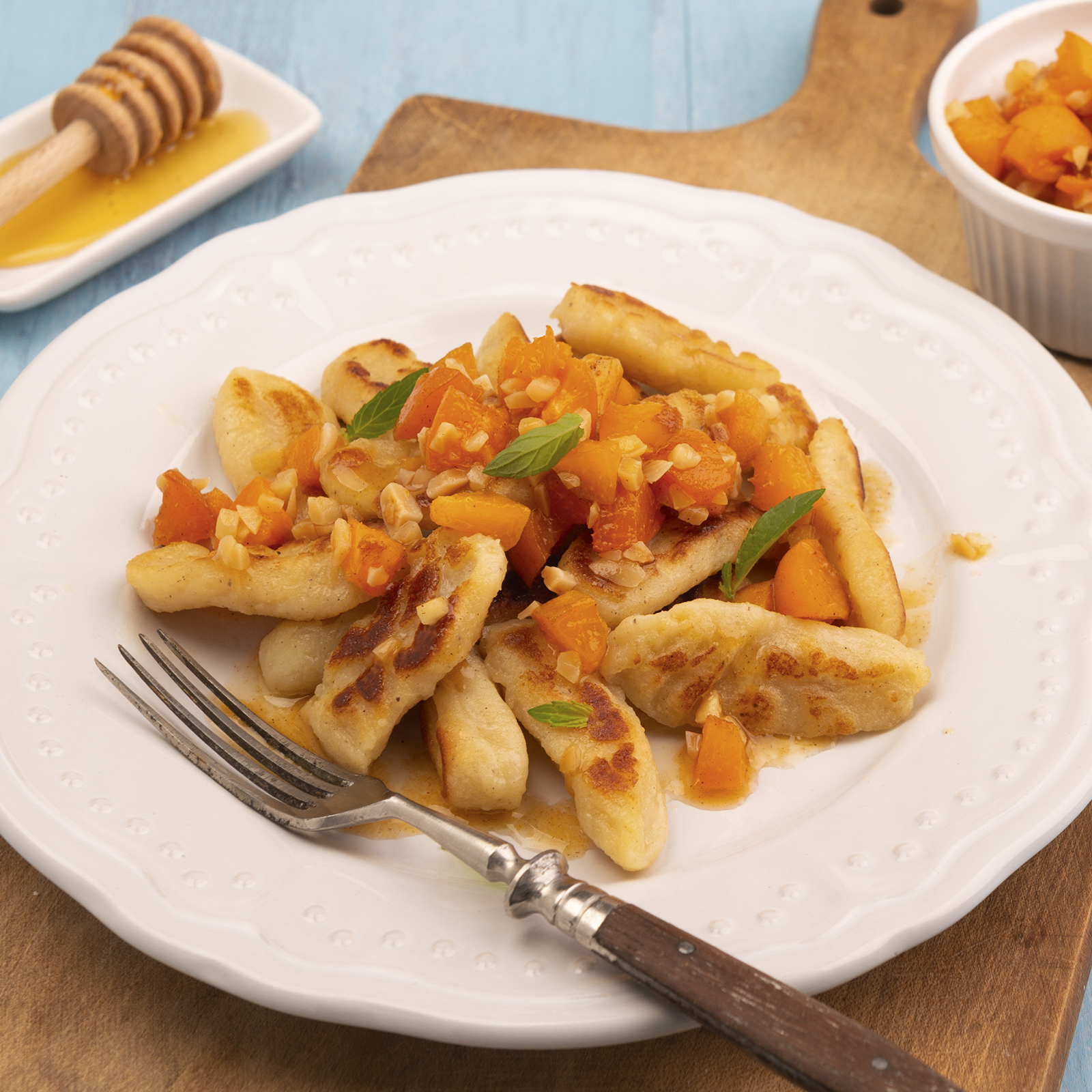 4 23 Suesse Gnocchi Mit Aprikosensalsa 1600x1600px