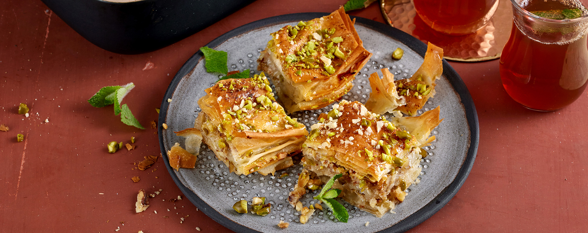 5 23 Baklava Mit Quark Und Nuessen 1920x760px