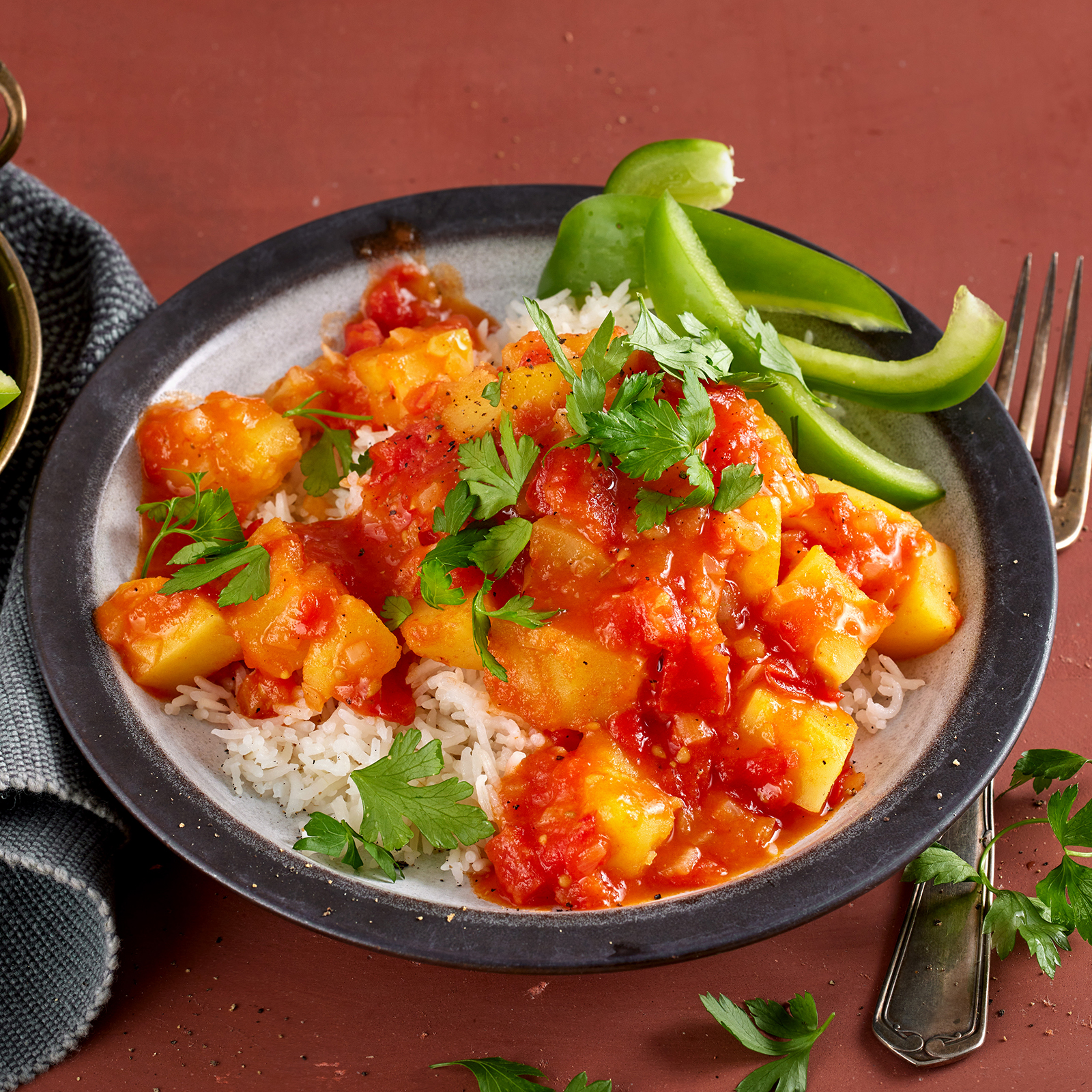 5 23 Kartoffeln Mit Tomatensosse Und Reis 1600x1600px