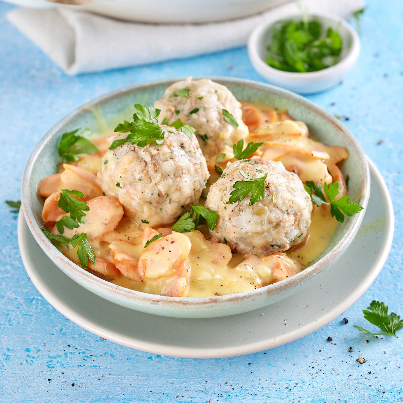 5 23 Moehren In Senfsosse Mit Semmelknoedeln 1600x1600px