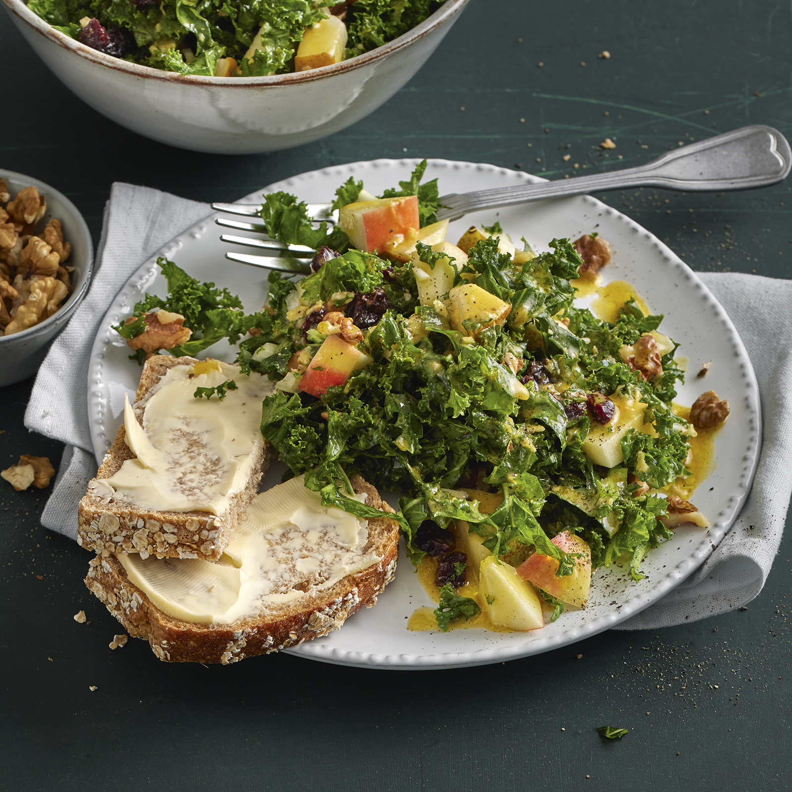 6 23 Fruchtiger Gruenkohlsalat 1600x1600px