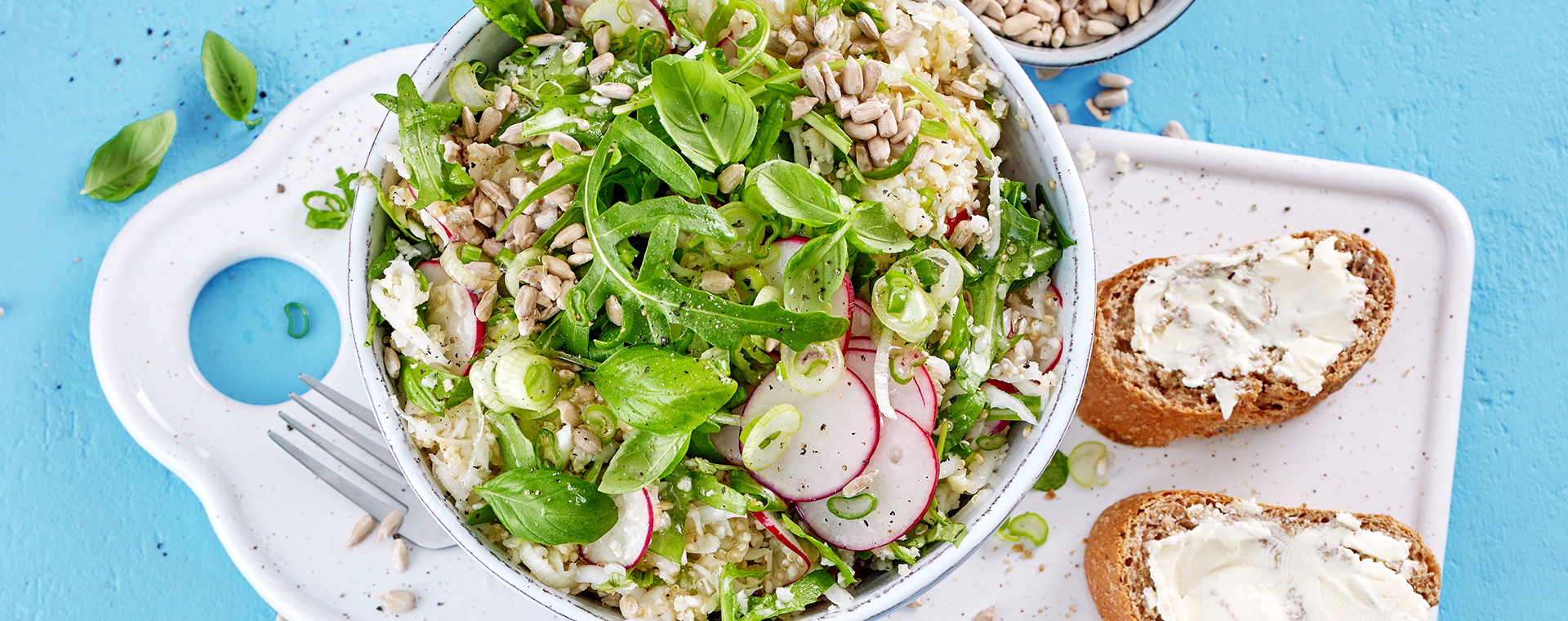 2 24 Quinoa Blumenkohl Salat 1920x760px